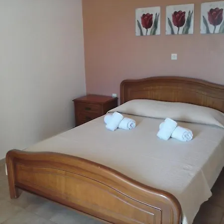 Athineos Apartman Koméno