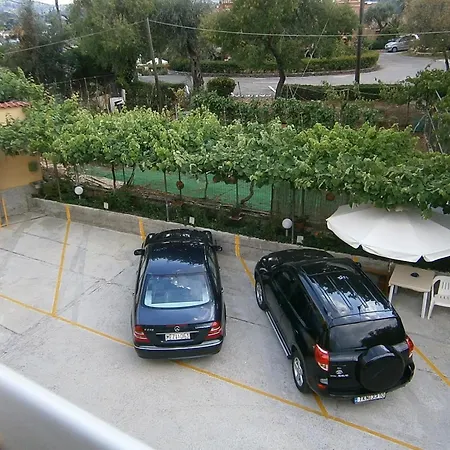 Athineos شقة كومينو