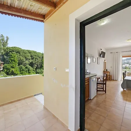 Athineos Apartmán