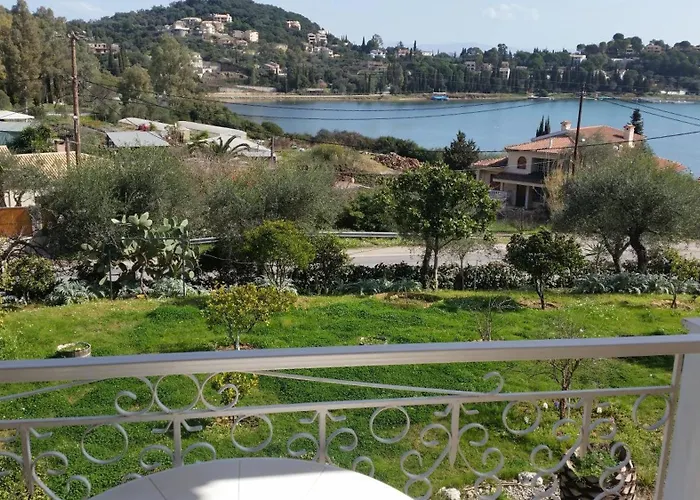 Athineos شقة *
