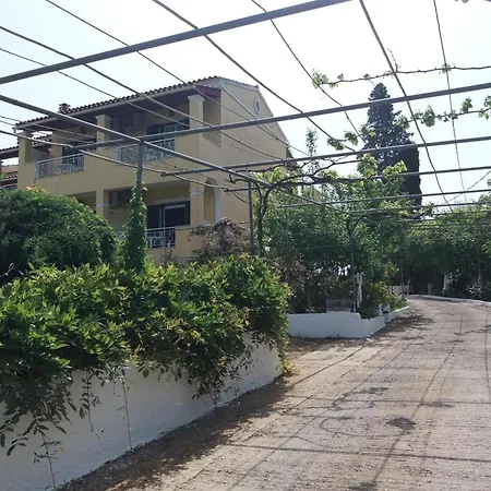 Athineos Apartament